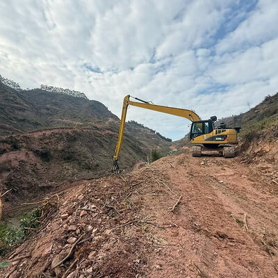 Εκσκαφέας Μακρύς Βραχίονας με Αρπάγη Ξύλου